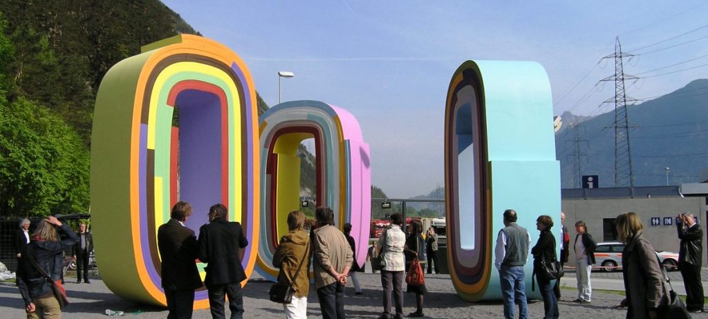 0300.15 - 2010.1 - Spezial - Erstfeld, SVZ, Kunst am Bau - Maria Zgraggen