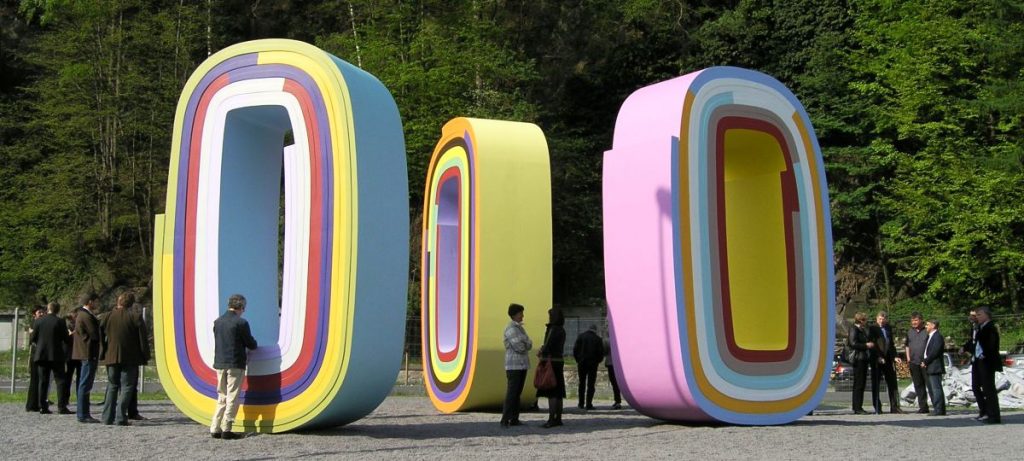 0300.15 - 2010.2 - Spezial - Erstfeld, SVZ, Kunst am Bau - Maria Zgraggen