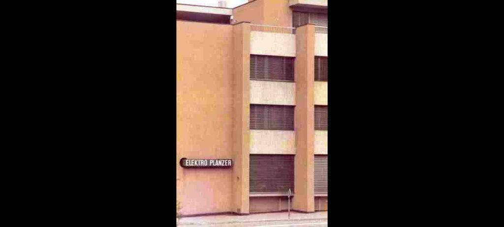 0304.1 - 1972 - Balkone - Altdorf, Gotthardstrasse, Wohn- + Geschäftshaus