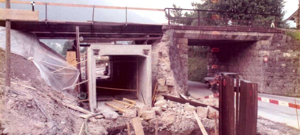 0305.2 - 1975 - Tunnelbau - Altdorf, Personenunterführung Seedorferstrasse