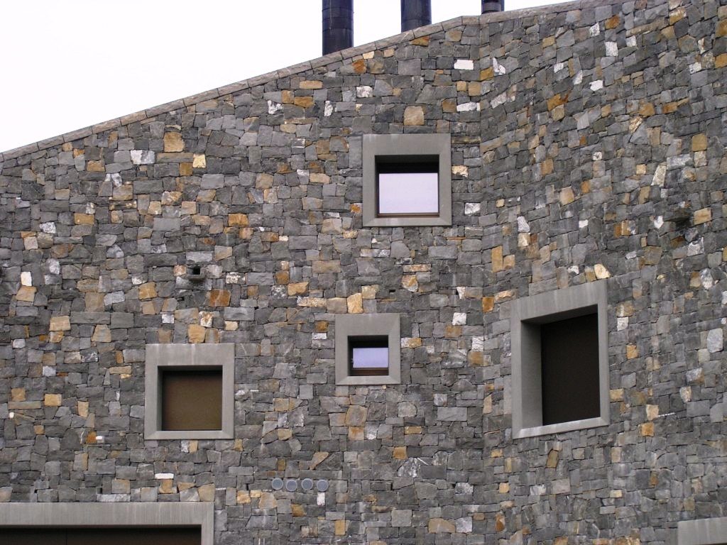 Villa Behr Andermatt, Aussenhülle von BEFAG