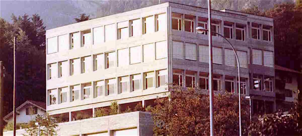 1973.2 Flüelen, Schulhaus Gehren