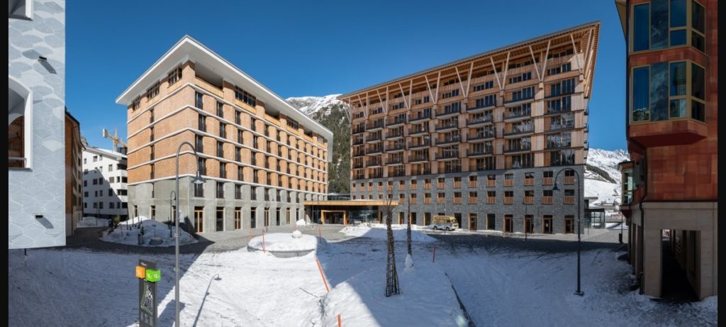 2018.6 Andermatt, Radison Blu Hotel 4B (3701915-2)