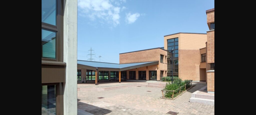 2020.2 Hünenberg_Schulhaus Rony