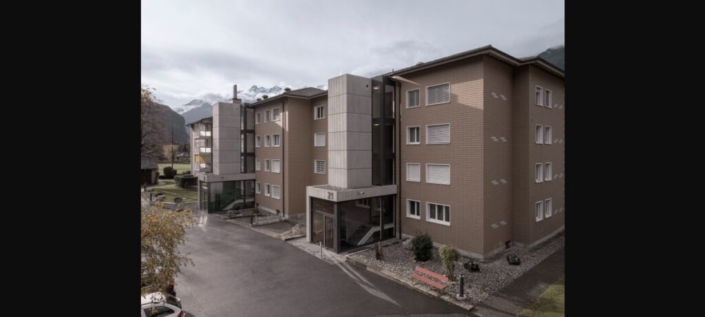 2022.1 Altdorf Blumenfeld